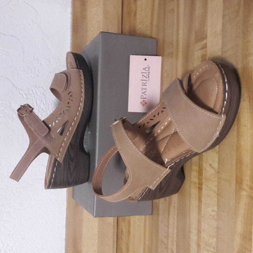 NWT "Patrizia by Spring Step" Pergatay Woman's Sandals Size 37 (US 6.5-7)
